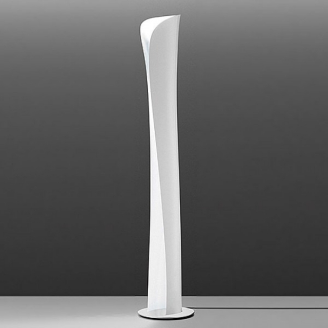 moderne stehleuchte artemide-Cadmo futuristisches design