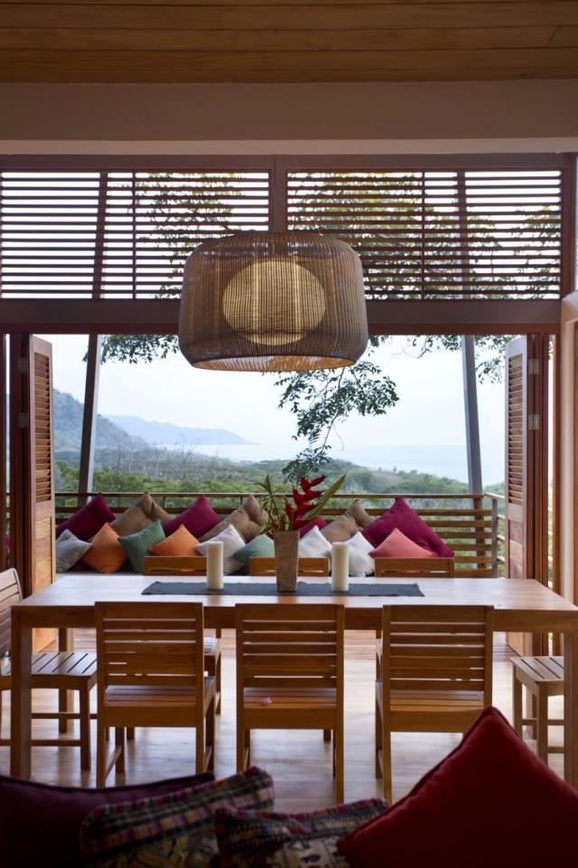 tropisches haus am hang-Sitzbereich bequeme Sitzkissen Hängelampe Design