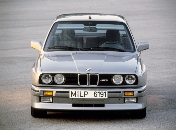 Wahl-des-Wagens-Modell-BMW-M3- E30