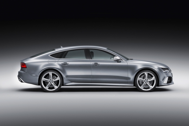 2014-Audi-RS7-Seite-bild-metallic