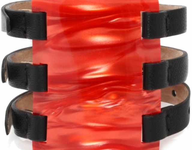 Rot-schwarz-Lederarmband-Alexander-Mcqueen