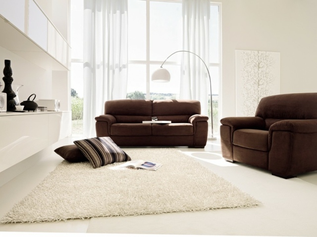 zweiteilig-Sofa-Set-helle-dunkel-Farben-Wohnzimmer