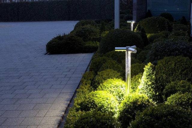 Designer Beleuchtung-Gartenstrahler mit Erdspieß-Wegleuchte-design-ledlab