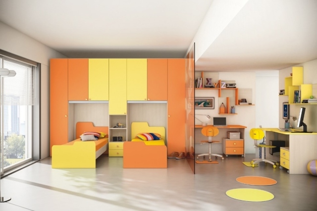 Einrichtung-Ideen-Kinderzimmer-schulkinder-arbeitsplatz-getrennt-trennwand-glas