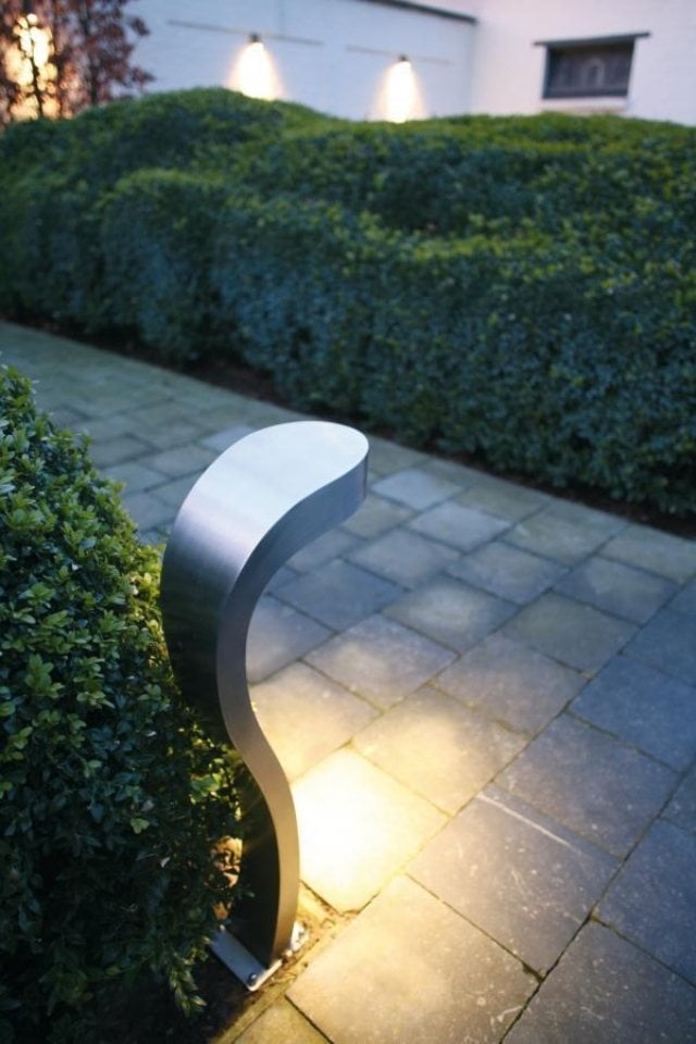 Garten beleuchten-ideen mit dekorativen leuchten-outdoor lampe-cobra-royal
