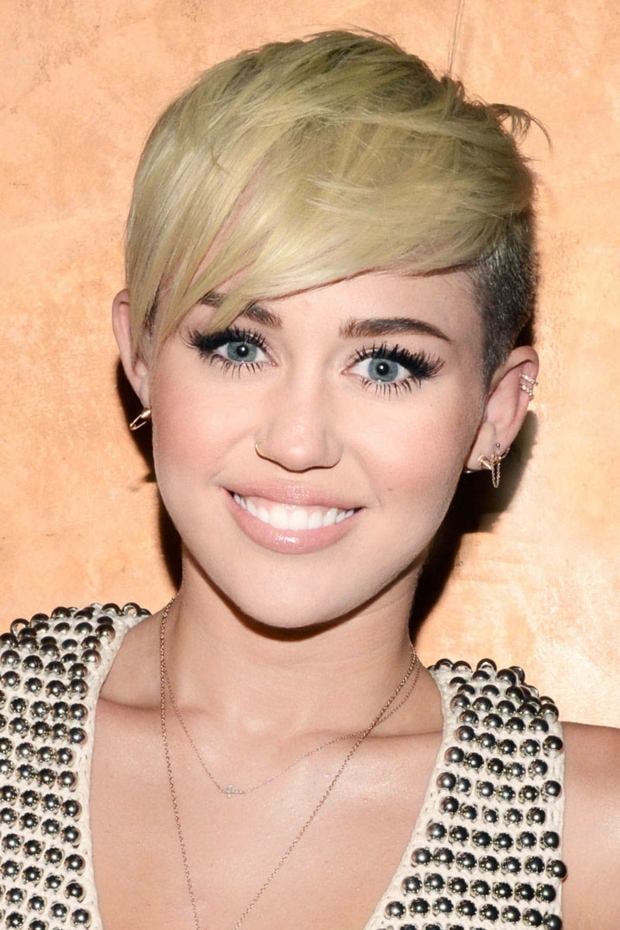Haarschnitte Stars Miley Cirus Bob Frisur Pony schräg Ideen