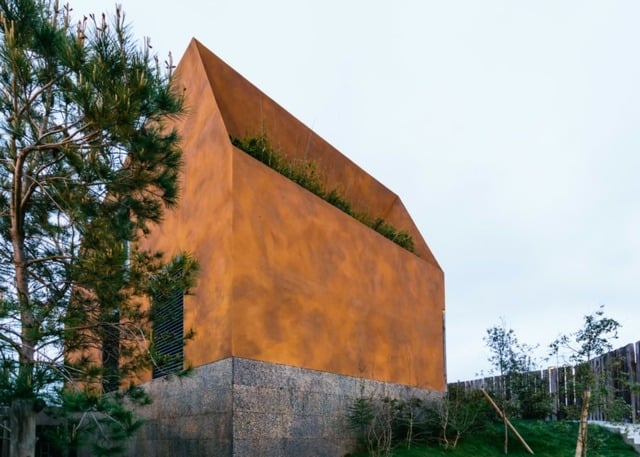  schöne moderne Architektur Beton Fassade Anstrich Lattenzaun