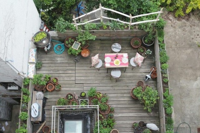 Terrasse Balkon Gemüse Kräutergarten pflegen Tipps