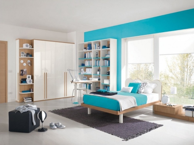 Jugendzimmer-Jungs-Blauer-Wand-Anstrich-Holzmöbel-modernes-design-schrank