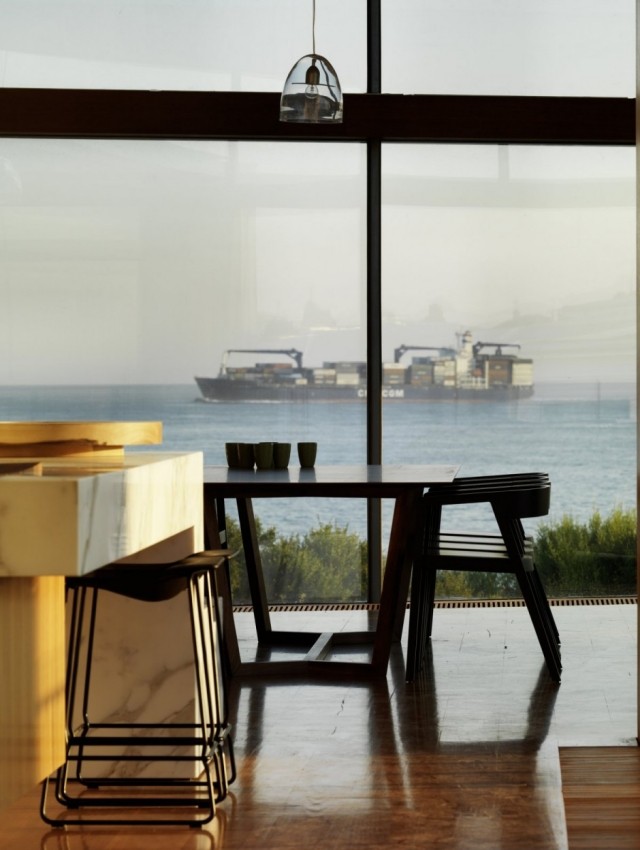 Küstenhaus-Fensterfront-Ozeanblick-Queenscliff-John-Wardle-Architects
