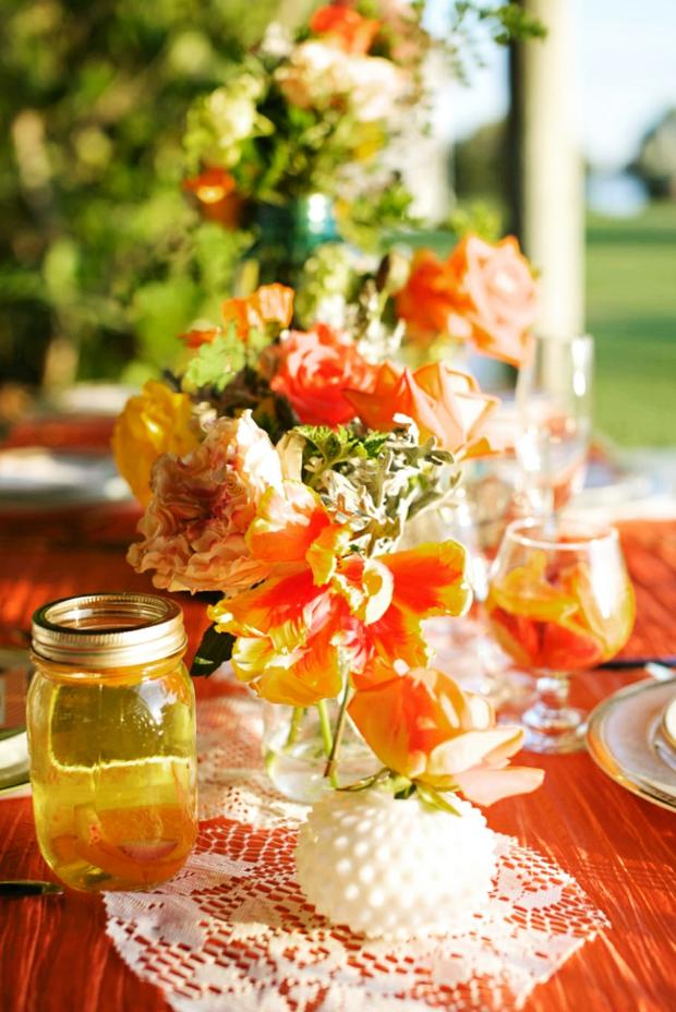 Deko Ideen orange Tischdecke Blumen Zitrusfrüchte