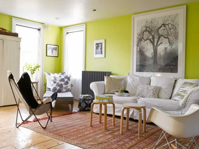 Polstermöbel zwei Stühle Teppich Sessel Design Bilder Wand Deko