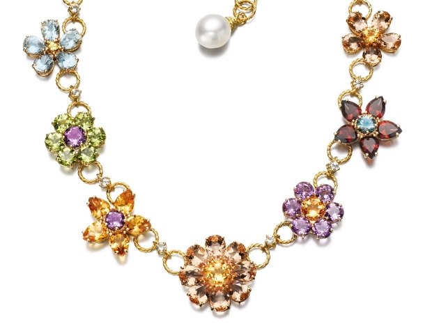 Luxuriöser-Halsschmuck-Collier-dolce-gabbana-blumen-form-verschiedene-edelsteine-perlen