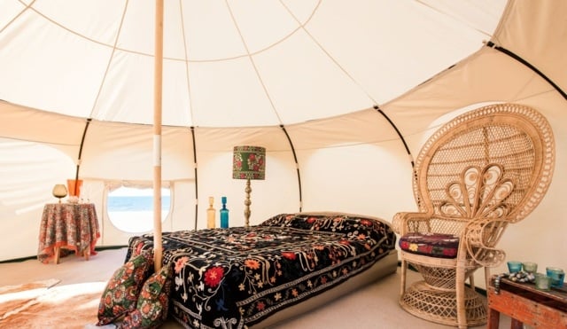Luxus Zelt Stuhl Rattan Doppelbett Beistelltisch Bettdecke