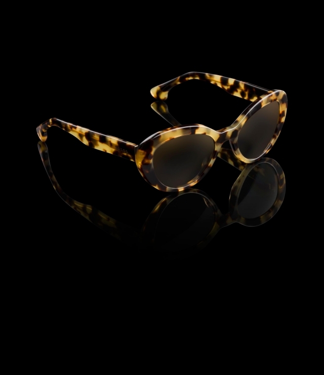 Prada-schicke-Sonnenbrillen-gemusterte-Brillenbügel-Farbverlauf