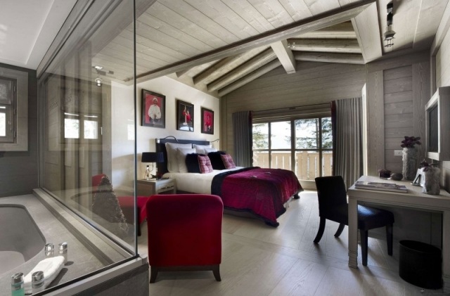 Schlafzimmer-mit-Bad-Ideen-wände-dunkel-grau-gestrichen-wohnliche-textilien-trends