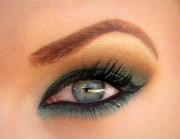 grüne Lidschatten Kajal Bronze Farbe unter Augenbrauen