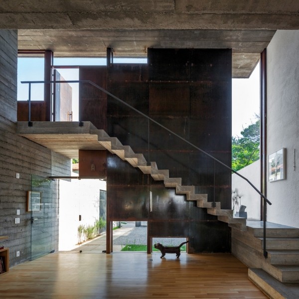 brasilien-haus-treppen-profil-korridor-design