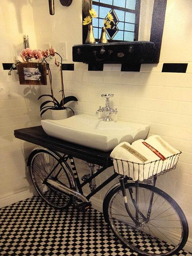 deko selber machen fahrrad waschebecken badezimmer