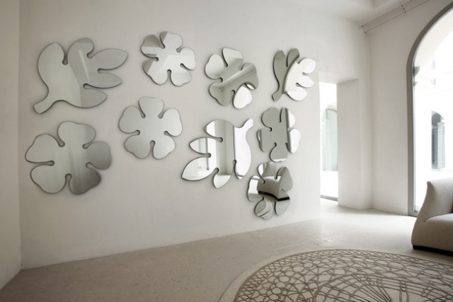 dekorative-wandspiegel-Lotus-&-Frasca-bilden-blumen-blätter-nach