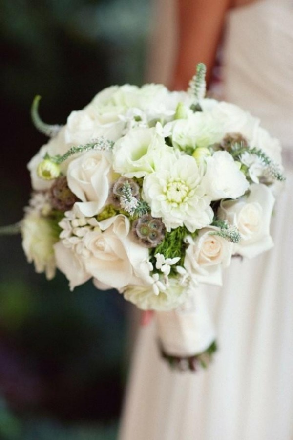 elegante-Blumensträuße-Ideen-Hochzeit-weiße-duftblüten-süßes-aroma