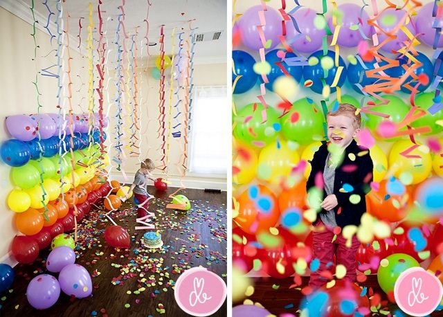 kindergeburstag-deko-luftballons-regenbogenfarbe