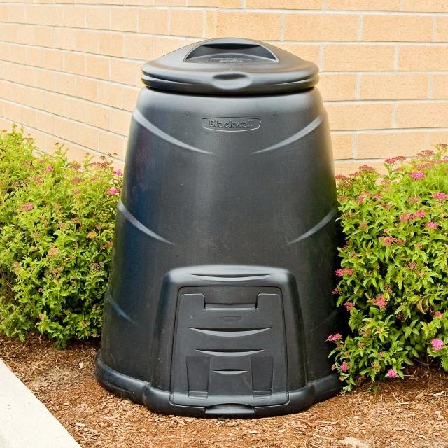 kompost-behälter-aus-plaste-geschlossen-rund