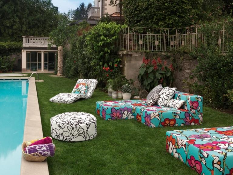 outdoor lounge liegen bunt textil floral motive nap missoni home hocker