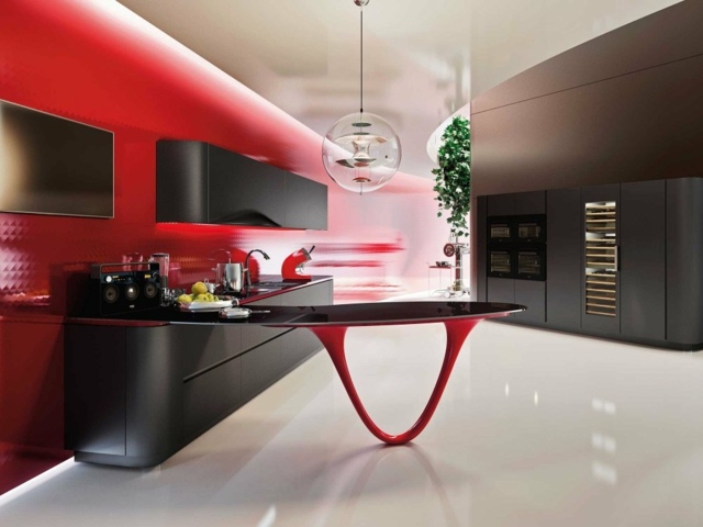 rote Fronten Küche Essplatz integriert minimalistische Optik grifflose Schranktüren