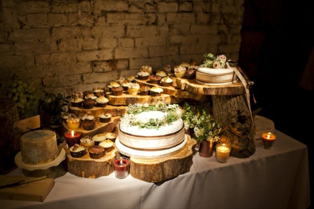 rustikale Hochzeit Buffet Torte Keksen Teelichter Duftkerzen