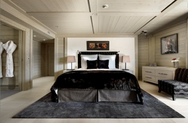 schlafzimmer chalet schwarze möbel holz wandverkleidung