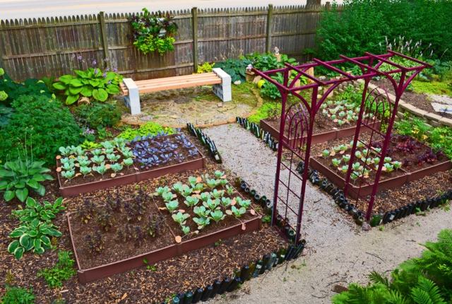 Garten Gemüse Gestaltungsideen Sitzecke Boden