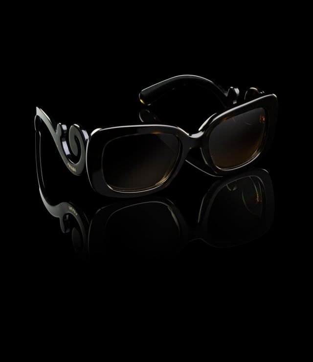 sonnenbrille-Eyewear-Kollektion-Prada-aufwendige-Details