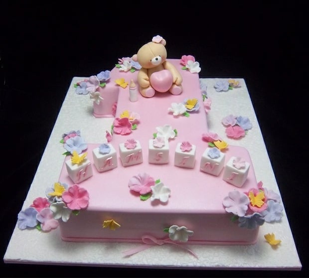 süße Motivtorten Baby Geburtstag Bär Zuckerfiguren Kuchen