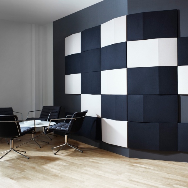 triline-Schalldämpfung-Wandpaneele-Quadrate-schwarz-weiß-wohnideen-wände