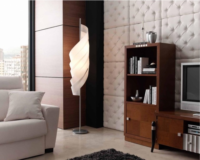 wandplatten-weiss-gesteppt-modernes-wohnzimmer-holz-tv-wand