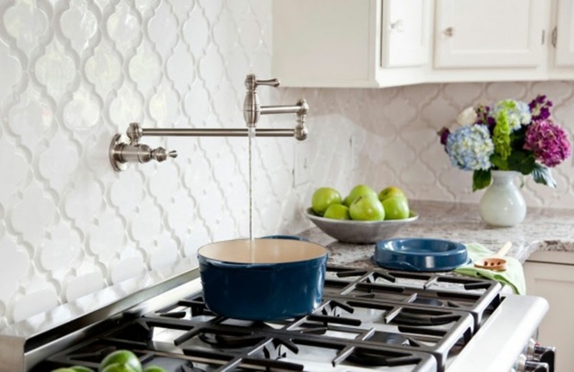 Küchenrückwand klassische Gestaltungsidee Marmor Platte