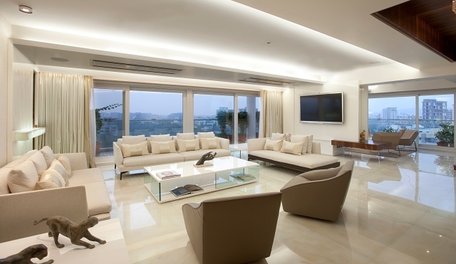 wohnzimmer-luxus-design-weiss-creme-indirekte-beleuchtung