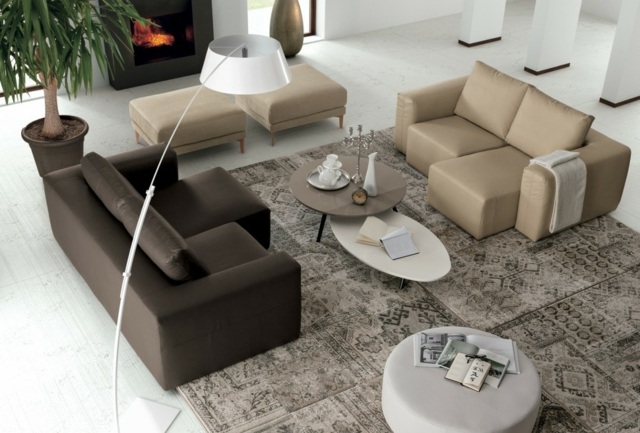Polsterhocker-Sofa-Design-Couchtisch-Stehlampe-hoch
