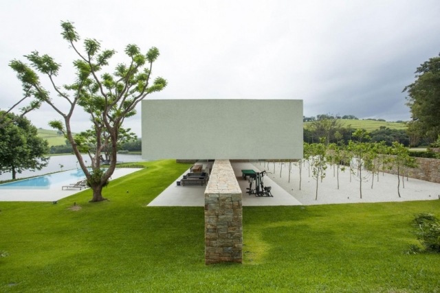 Architektur-Trends-minimalistisch-bauen-Kubus-artig-Baukörper-residenz