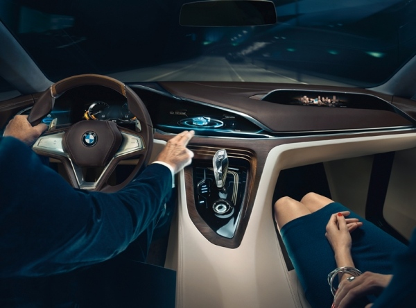 BMW-Future-Luxury-coupe-bild-fahrer