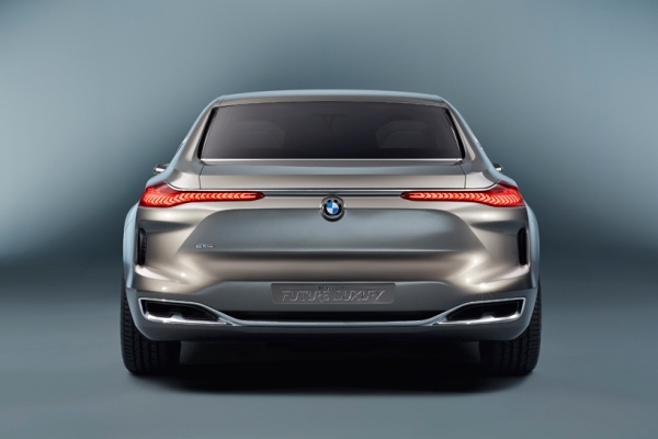 BMW-Future-Luxury-konzept-modell-hinten