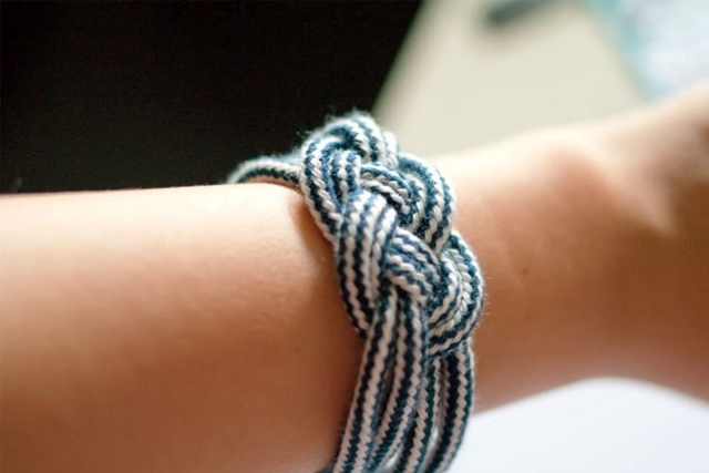 DIY-armband-seelmann-seil-blau-weiß