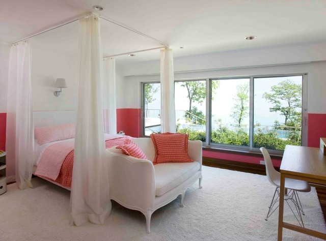 rosa rote weiße Wände Bettdecke