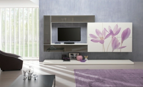 Flieder-Lila-Blumen-Rahmen-Module-für-Fernseher-graue-Wände-Hochglanzfläche
