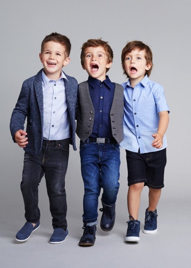 Jungen-Modelle-Dolce-&-Gabbana-Langarmshirt-mit-Weste-Sneakers-Slippers