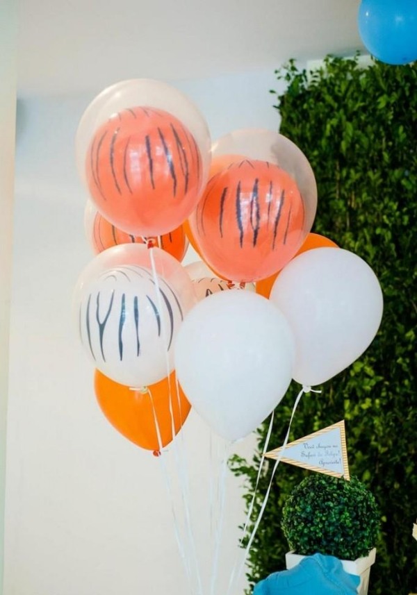 Kindergeburtstag-feiern-Ideen-Zoo-Themenparty-Deko-Luftballons