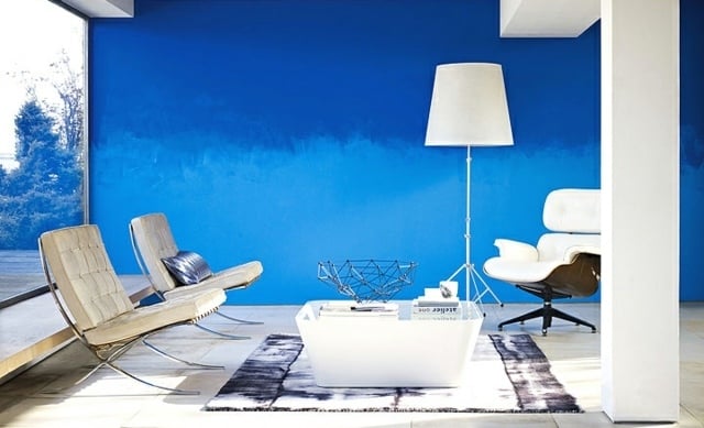 Wohnzimmer blau Farben verblenden streichen