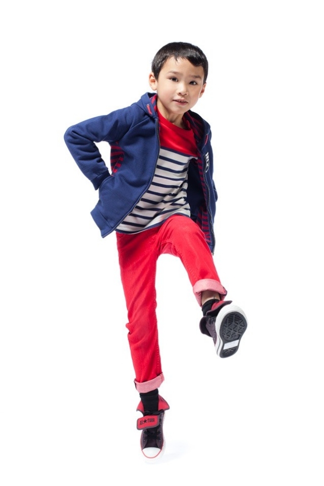 Rote-Hose-Sweatshirt-Reißverschluss-Junior-Gaultier-High-Top-Sneaker