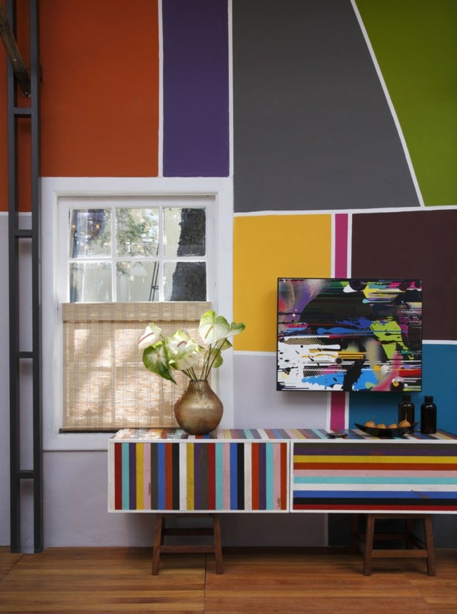 Muster Wand gestalten Ideen kräftige Farben